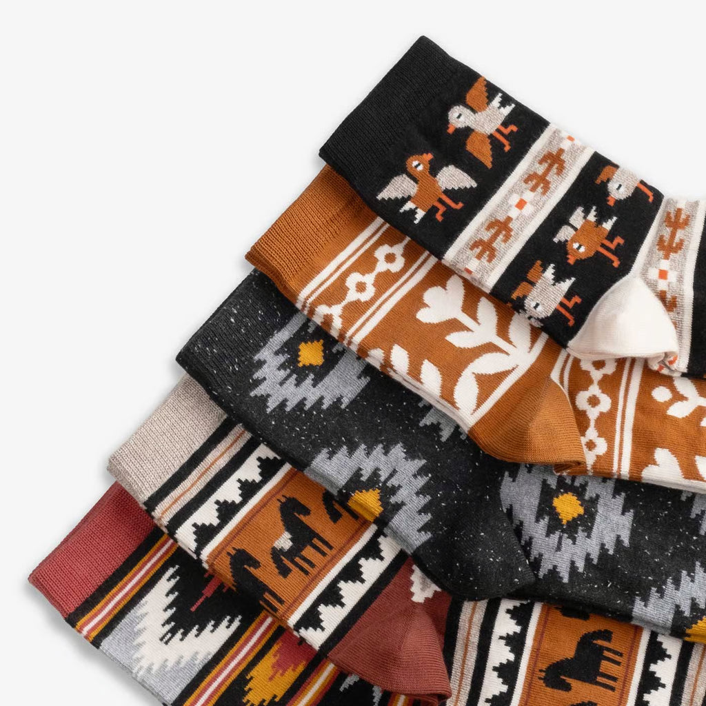 carpet pattern cotton crew socks detail