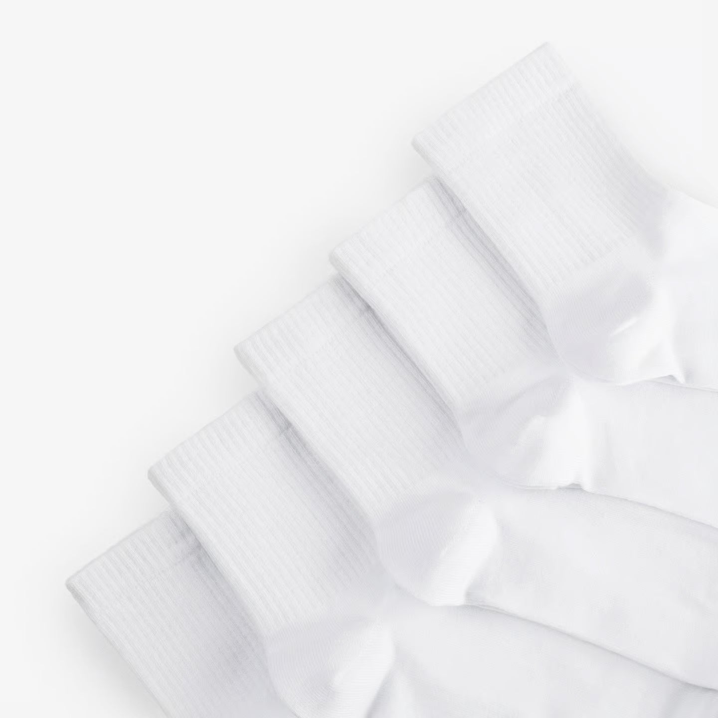 white cotton crew socks fabric detail