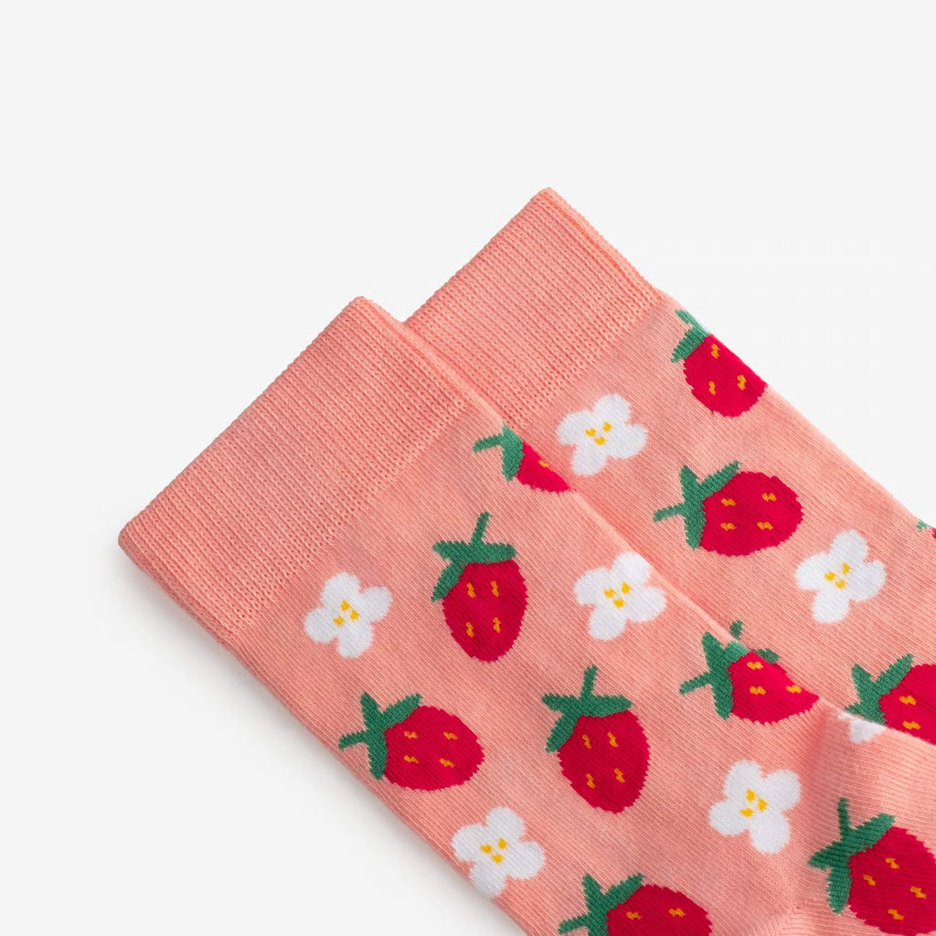 strawberry pattern cotton crew socks detail