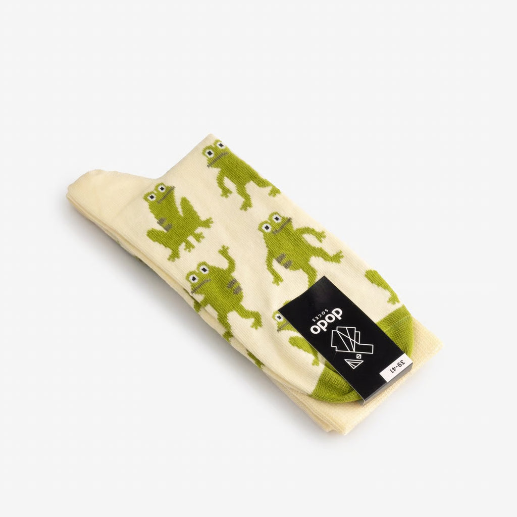 frog cotton crew socks folded